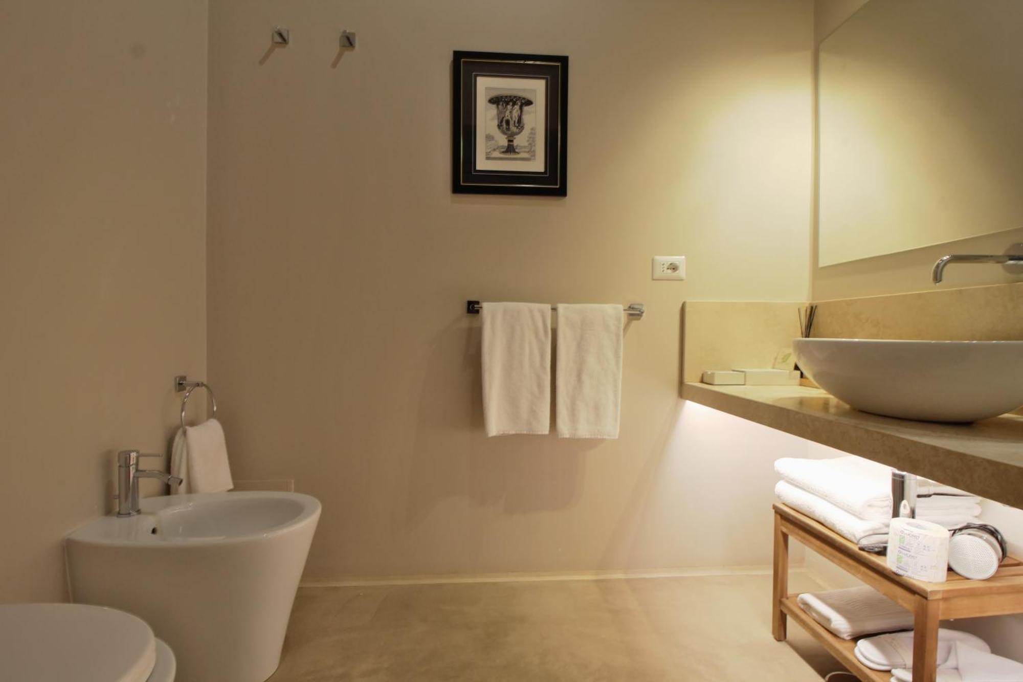 Domus 21 Luxury Suites Рим Екстер'єр фото